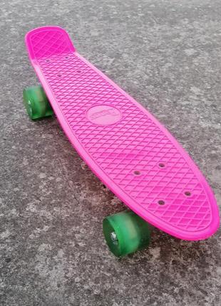 Скейт со светящимисями колесами penny board1 фото