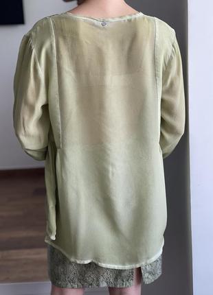 Блузка из нежного шёлка в травяном зелёном цвете4 фото