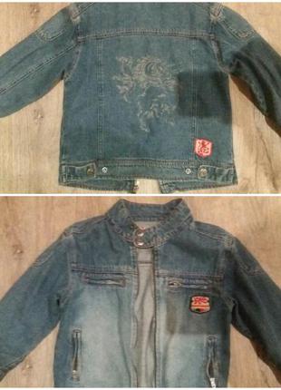 Куртка джинсова на 5-6 років