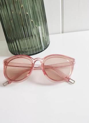 Нежные розовые очки