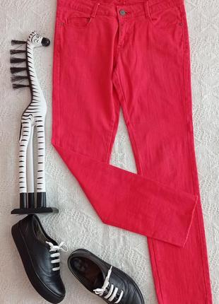 Джинси скіні