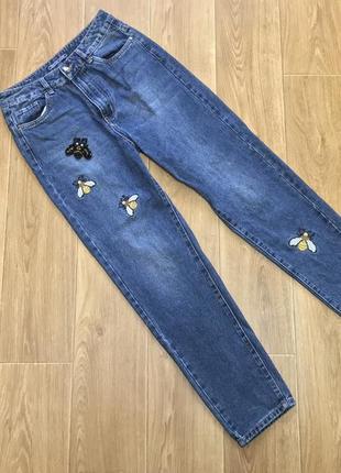Джинсы мам с пчёлами version jeans1 фото