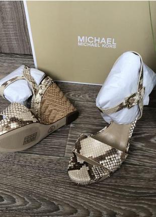 Босоножки michael kors размер 8,56 фото