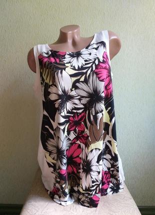 Блуза в квіточку. футболка. туніка. майка. авори, фуксія.