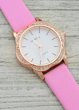 Женские часы на руку розовые, позолота 18к2 фото