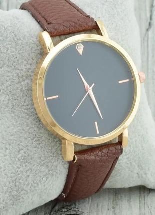 Женские часы на руку коричневые1 фото