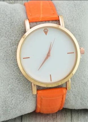 Жіночі годинники помаранчеві