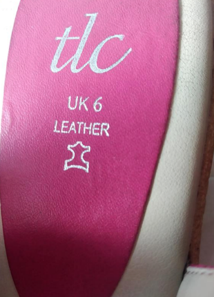 Босоніжки натуральна шкіра англійської бренду tlc uk 6 eur 384 фото
