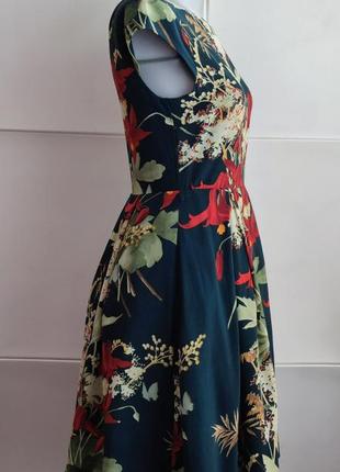 Шелковое платье ted baker с принтом красивых цветов.3 фото