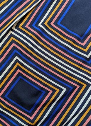 Трендова блуза в геометричний принт2 фото