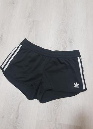 Шорти adidas розм m