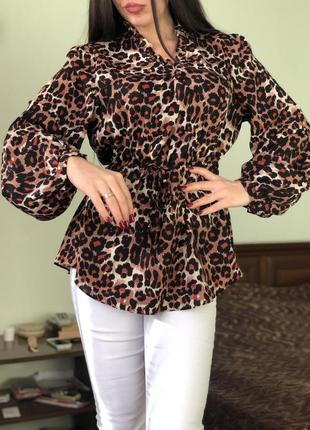 Леопардовая блуза с объёмными рукавами