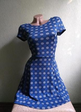 Стрейчевое платье. платье клеш, полусолнце. синее с белым.1 фото