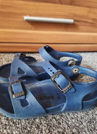 Босоніжки birkenstock (ориг). розмір с10/28 (ст. 18 см).