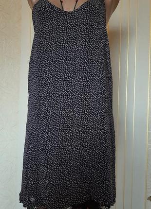 Свободное платье сарафан в бельевом стиле