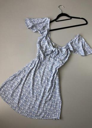 Платье stradivarius мини с пишным рукавом плаття сукня