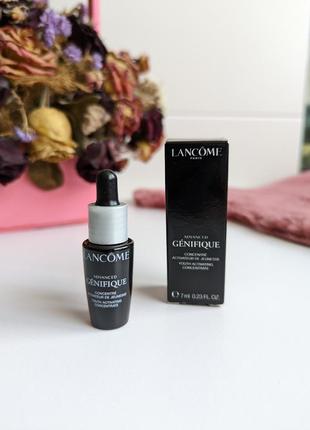 Вдосконалена сироватка-активатор молодості шкіри lancome advanced genifique youth tank spawn