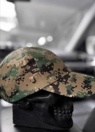 Бесболка армійська піксель