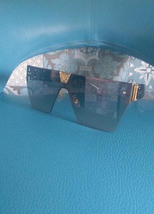 Окуляри 👓