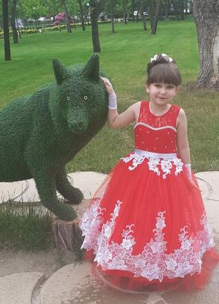 Праздничное нарядное платье