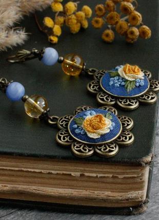 Сині жовті сережки з агатом цитрином довгі українські сережки з квітами3 фото