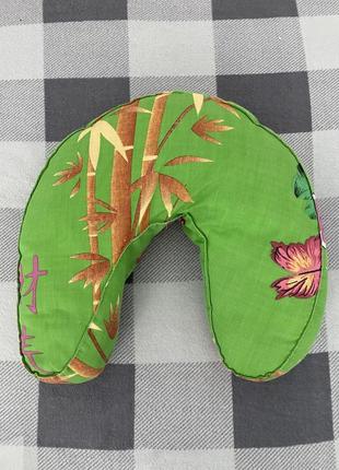 Подушка для шиї для подорожей