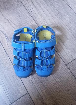 Босоніжки  на липучках