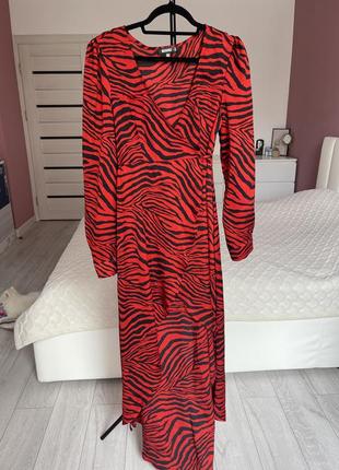 Довге максі плаття missguided