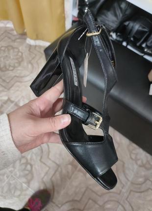 Жіночі стильні екошкіри