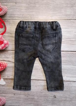 Чёрные классические джинсы next на ребёнка 3-6 месяцев р.62-688 фото