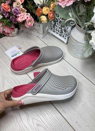 Крокси жіночі сабо крокси crocs literide™ clog pearl/white сіро-малинові1 фото