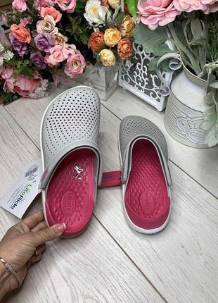 Крокси жіночі сабо крокси crocs literide™ clog pearl/white сіро-малинові2 фото