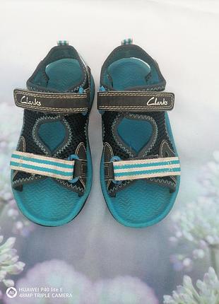Босоніжки clarks 7