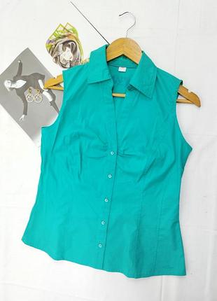 Біла сорочка без рукавів блузка