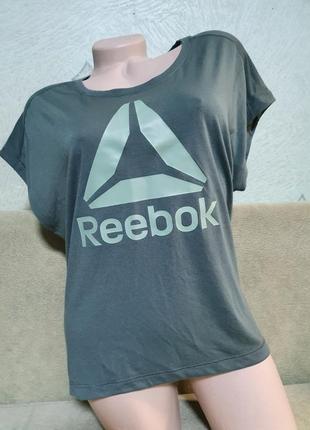 Женская футболка reebok