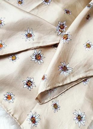 Шелковый платок в эденэльвейсы2 фото