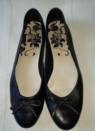 Балетки кожа натуральная от bata р.39 ст.25,5см