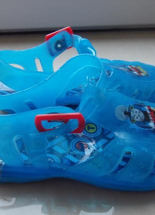 Босоножки пляжные для мальчика, размер 25-26, фирменные