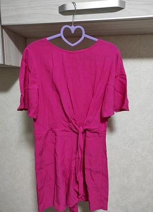 Малиновий комбінезон