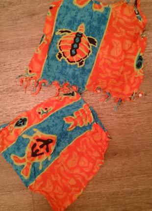 Яркий летний костюм