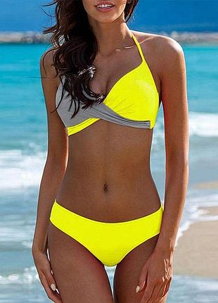 Модний роздільний купальник з пушап