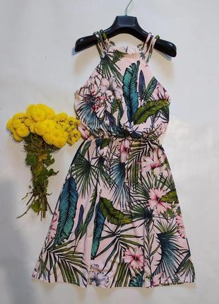 Красивое трикотажное платье в цветочный принт