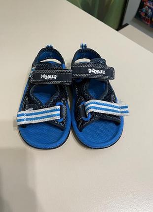 Сандалі,босоніжки