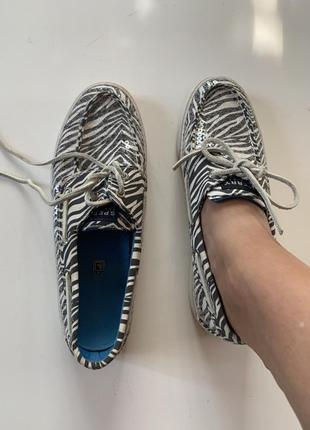 Стильні кеди