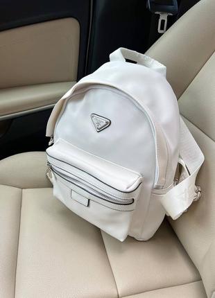 Жіночий рюкзак backpack white4 фото