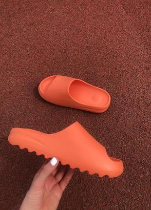 Adidas yeezy slide orange 2022
 шлепанцы женские адидас