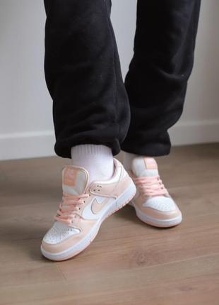 Жіночі кросівки nike sb dunk low pink/white найк6 фото