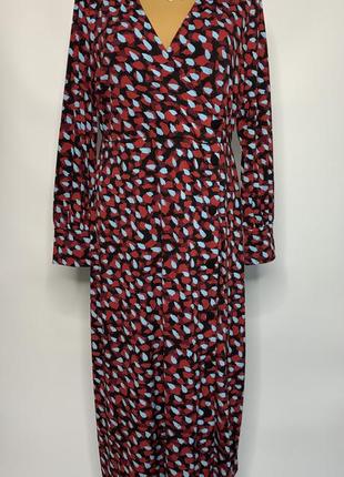 Нова сукня на запах