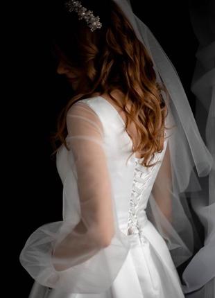 Идеальное свадебное платье со шлейфом 44 размер2 фото