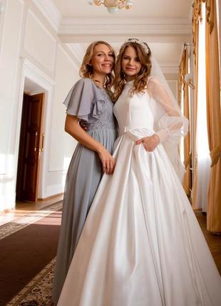 Ідеальне весільну сукню зі шлейфом 44 розмір4 фото